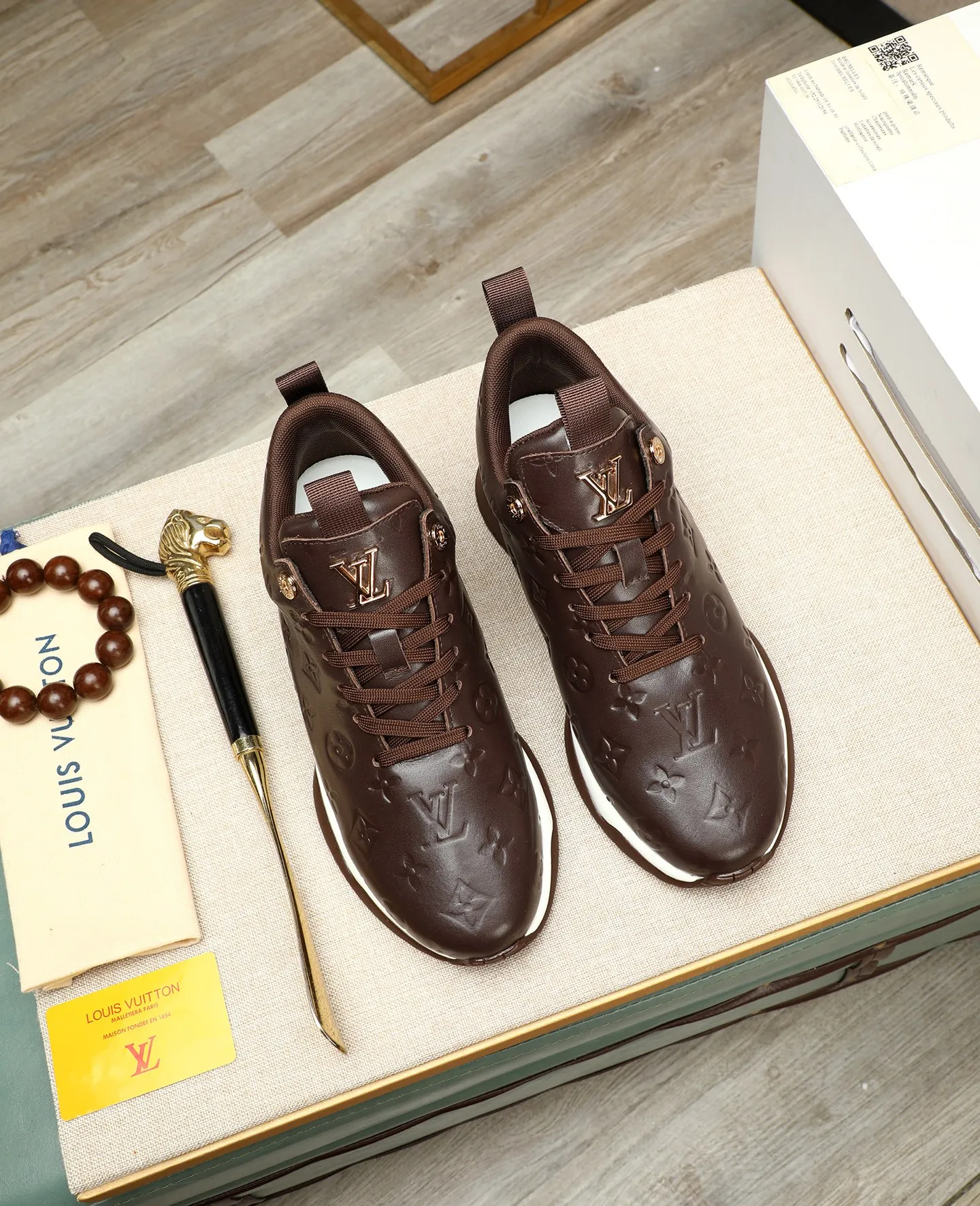 Men's shoes 💰520 📛📛【LOUIS VUITTON】Louis Vuitton official website synchronized new products 👟Milan fashion catwalk style 🇰🇾🇰🇾LV family logo, celebrity style, a must-have for fashionistas ⚠️First-layer calfskin ➕Mesh lining ➕Official website original version special outsole 👞Number 39-44 (38 45 46 customized)